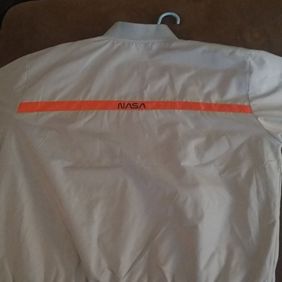 Jacket - Picture 4 of 7